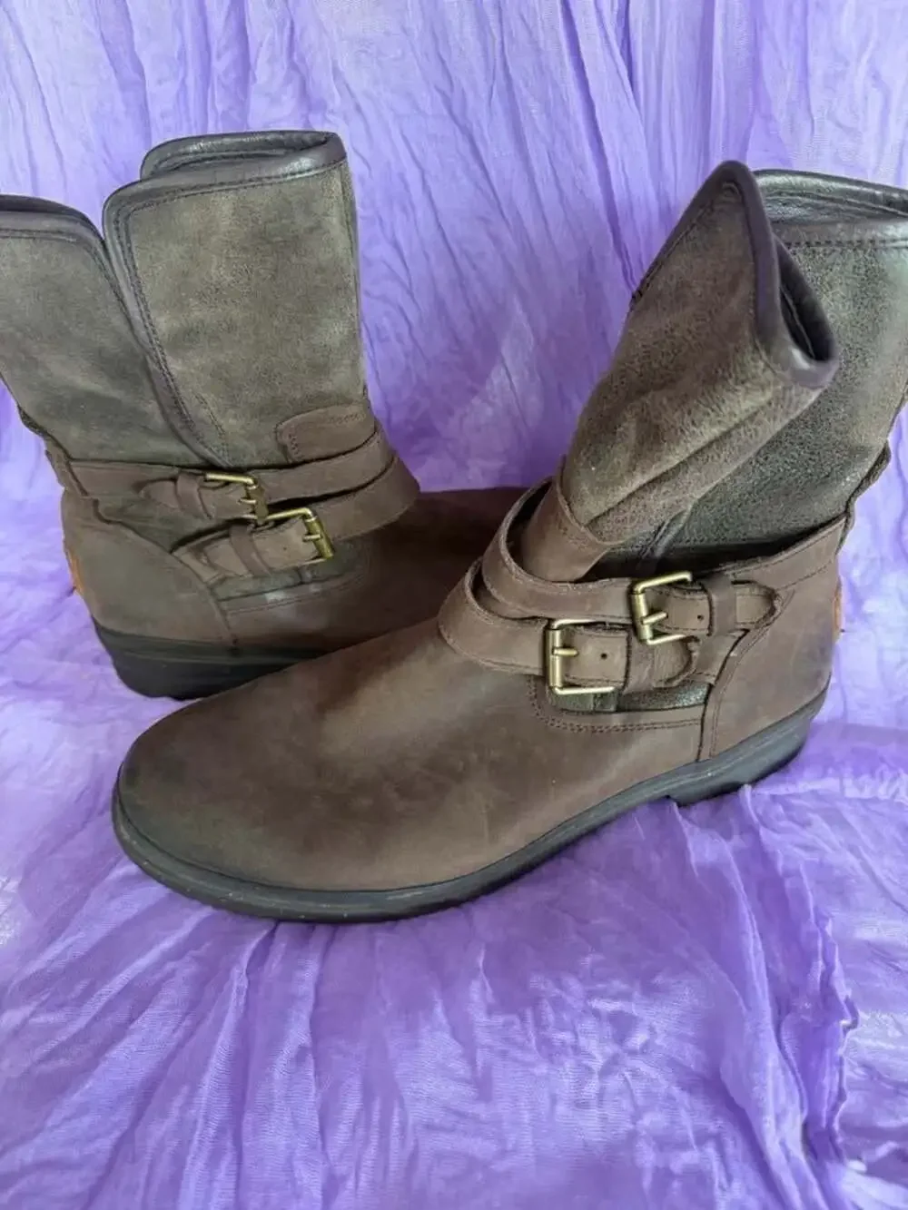 UGG Simmens Waterproof Leather Boots Size 10